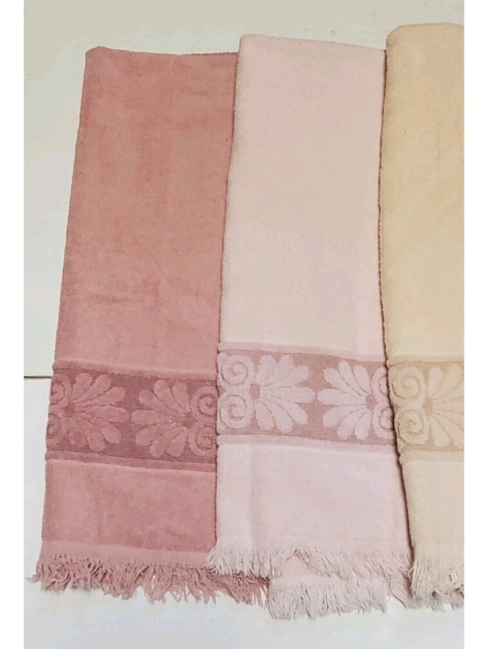 Vintage Cannon Monticello Sculpted Bath Towels Fringe Lot Of 3 USA Made - Picture 2 of 9
